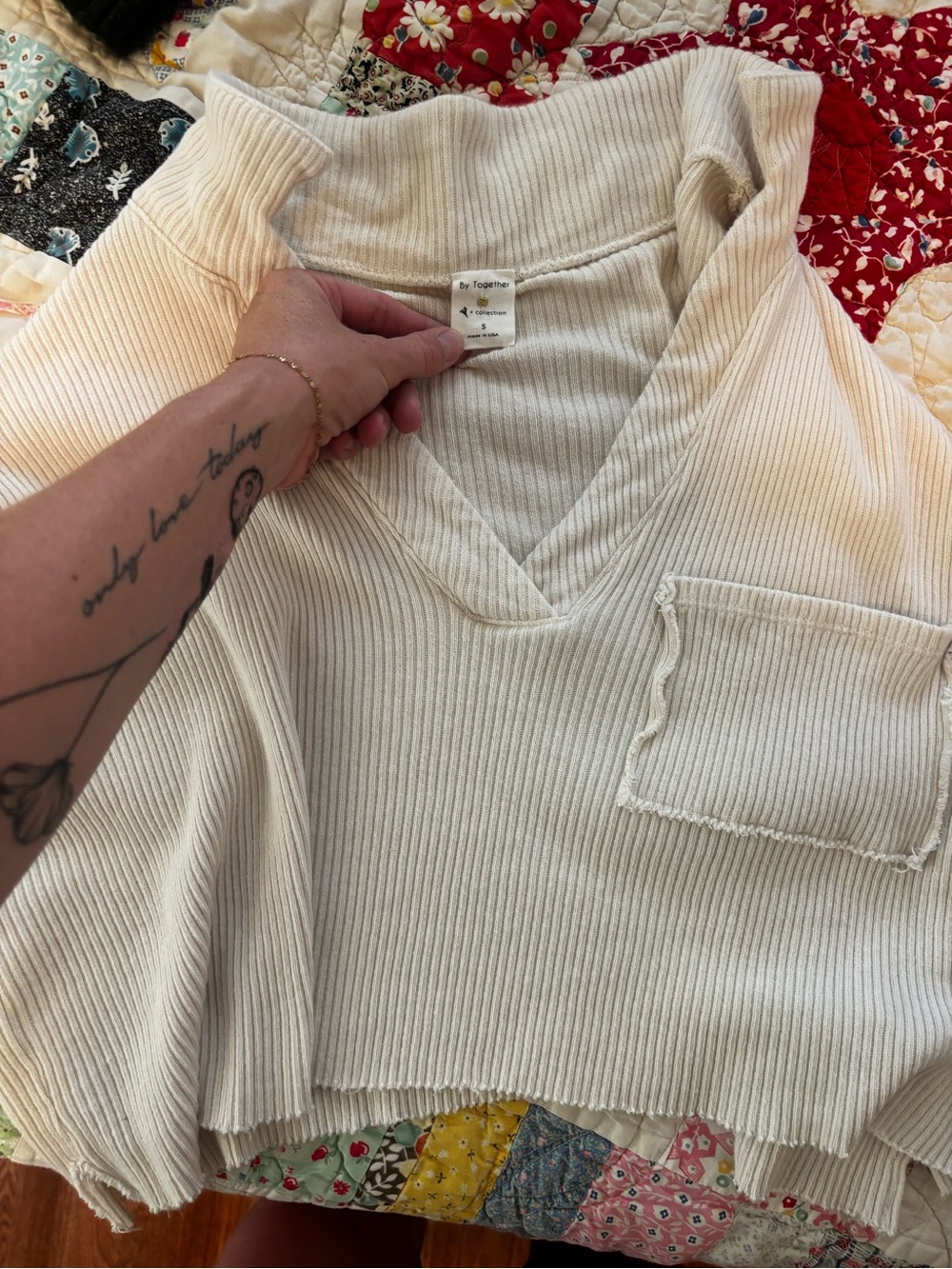 By Together Cream Ribbed V-Neck Pocket Knit Sweater
